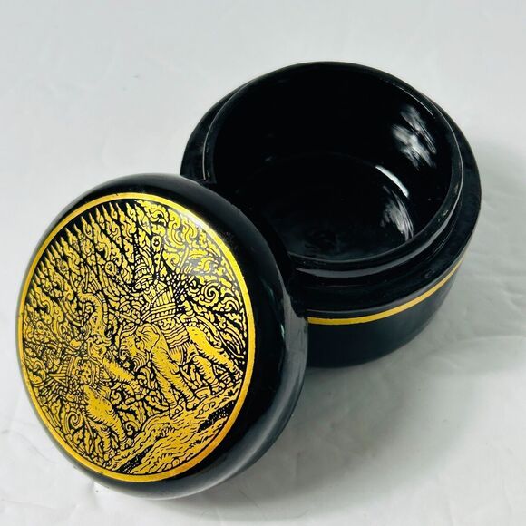Vintage Lacquered Black Round Trinket Box Gold Accent Elephant Design Asian 3" - Picture 4 of 5